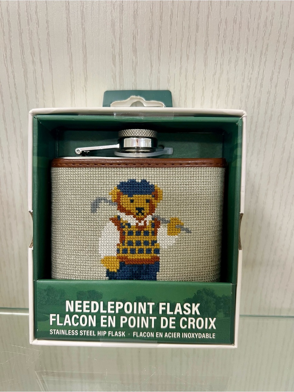 VIRAL Needlepoint Flask with Teddy Bear Golfer, Brand New In Box, Golf Gift